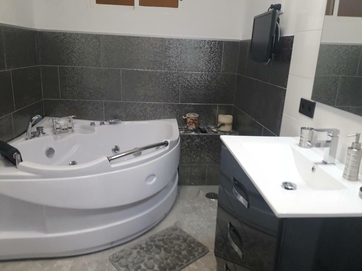 Apartamento Con Jacuzzi Vistas A La Piscina Costa Calma Exterior photo
